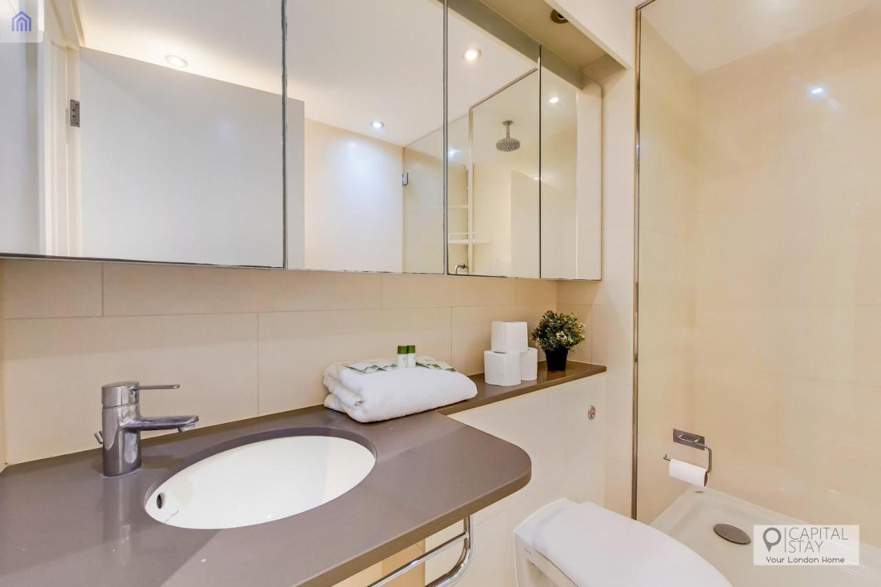 Two Bedroom Apartment - London Excel Stays Екстериор снимка
