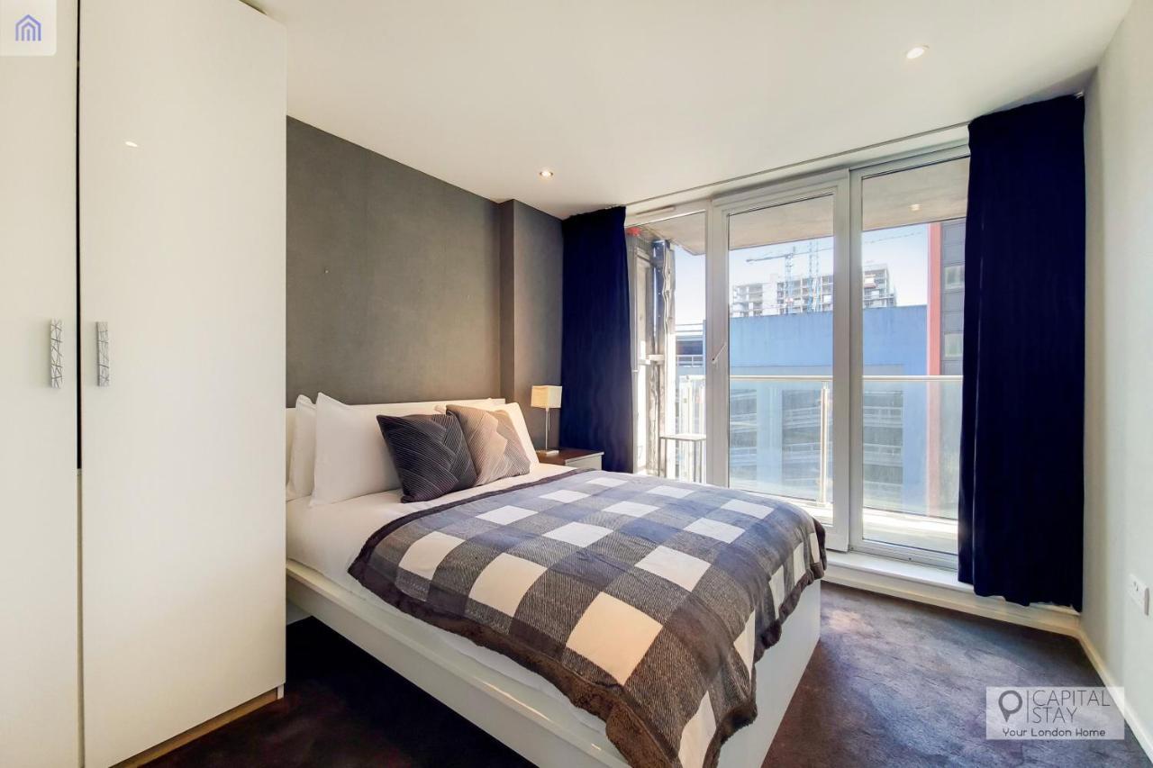 Two Bedroom Apartment - London Excel Stays Екстериор снимка